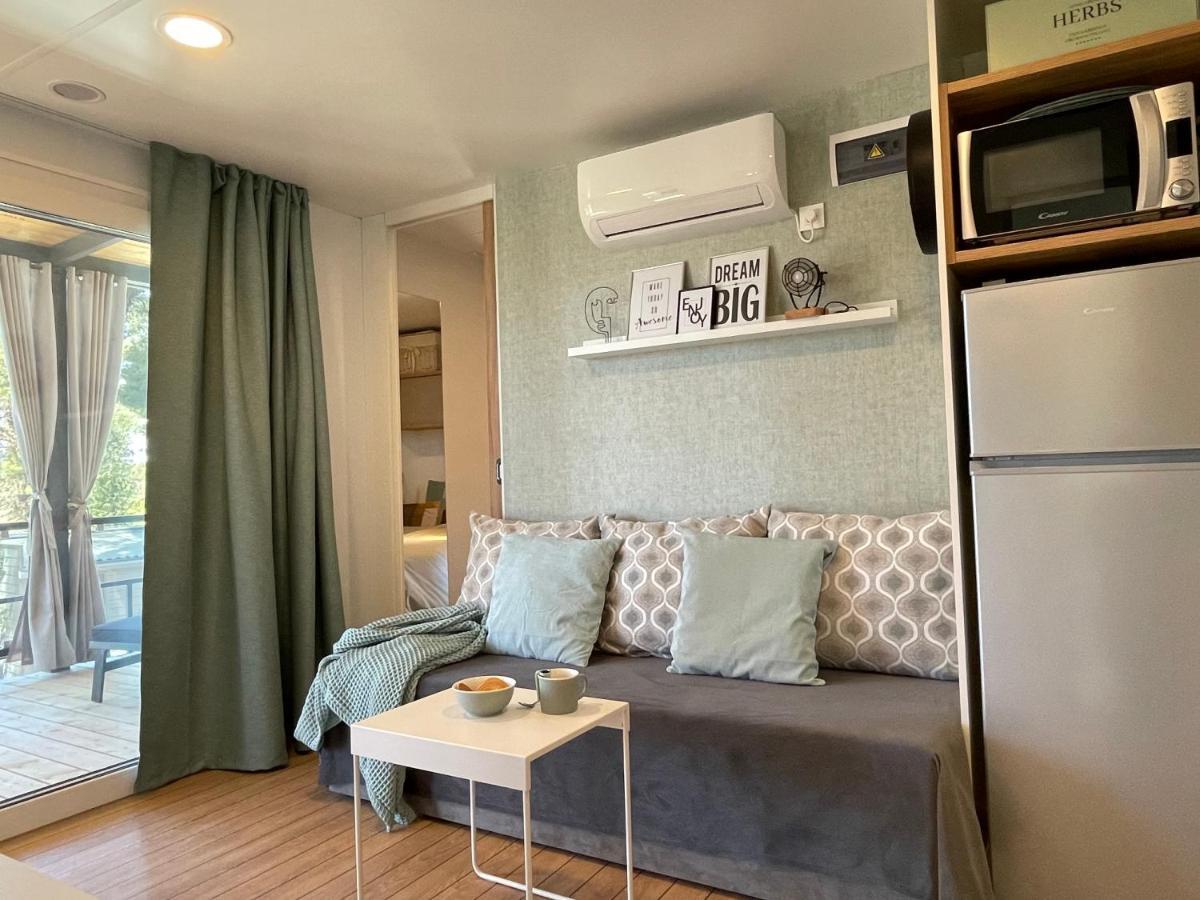 Harmonia Mobile Home ロヴィニ エクステリア 写真